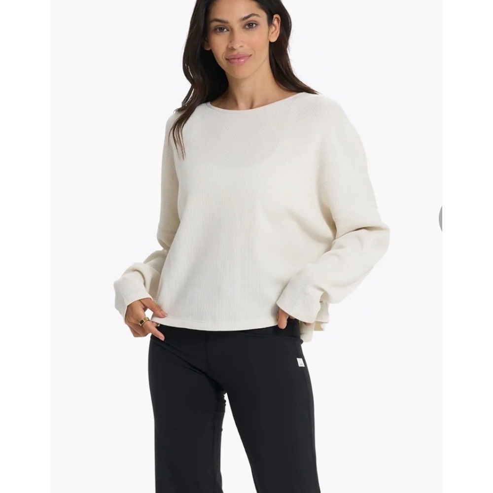 Vuori Slouchy Waffle Crew Natural Long Sleeve Relaxed Boxy Top Women XS/S